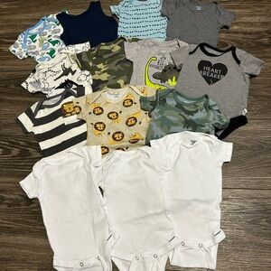12 Assorted Baby Onesies Set